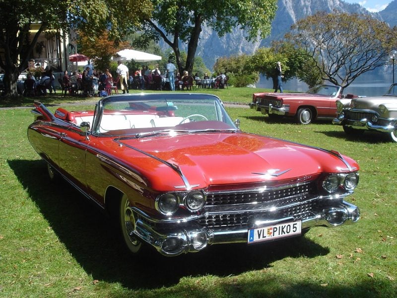 Cadillac Eldorado 59 red e1753538247765