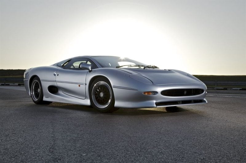 Jaguar XJ220 e1759004049493