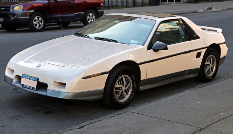 Pontiac Fiero e1761043946299